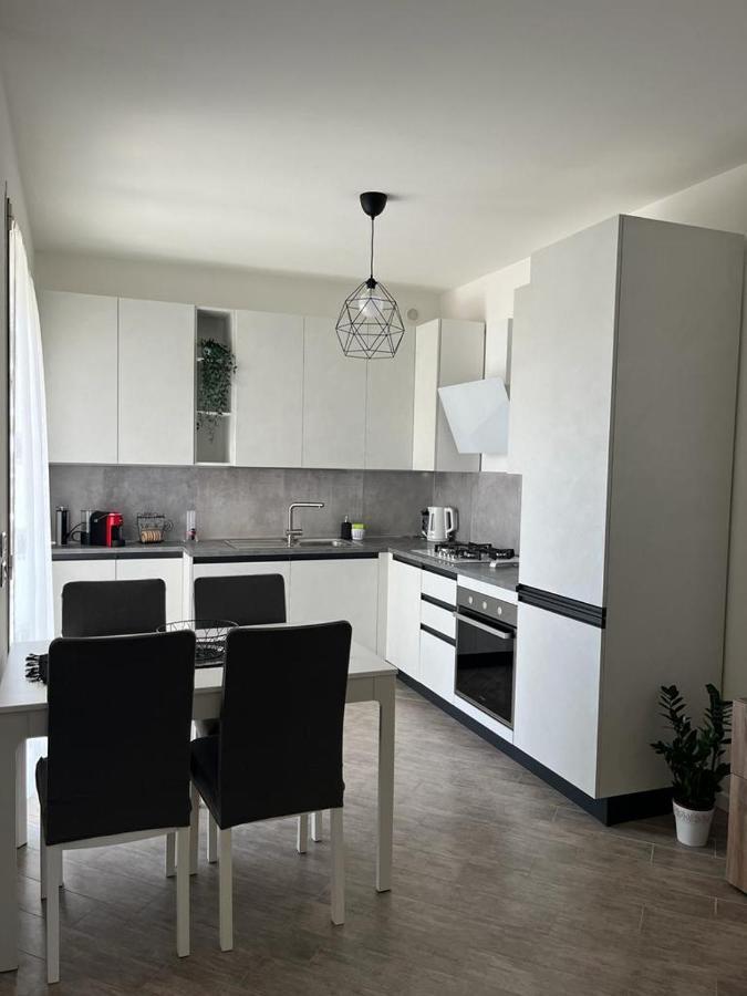 Appartamento Hogar Mami Rimini Esterno foto