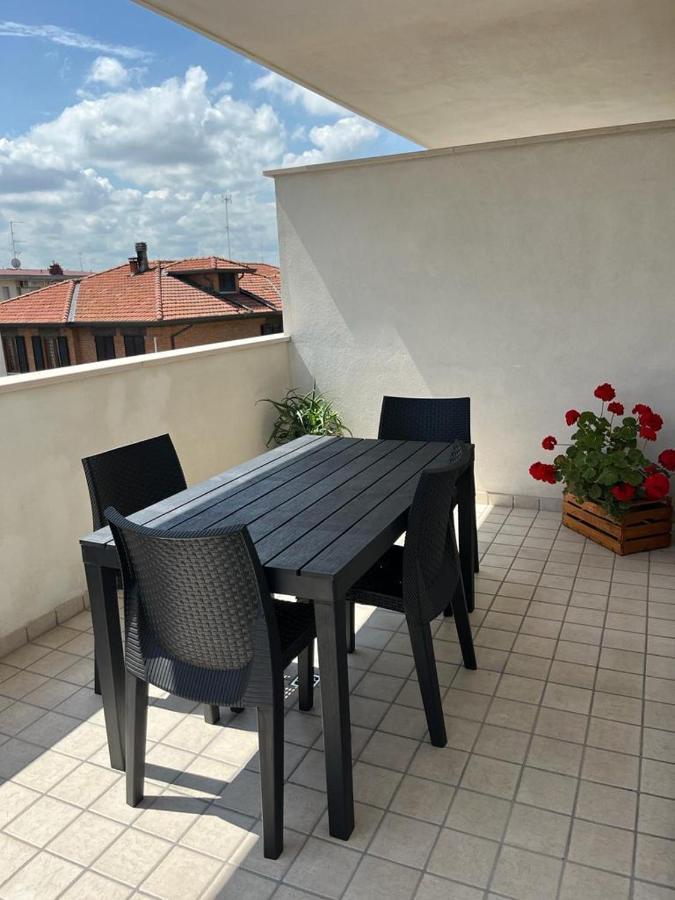 Appartamento Hogar Mami Rimini Esterno foto