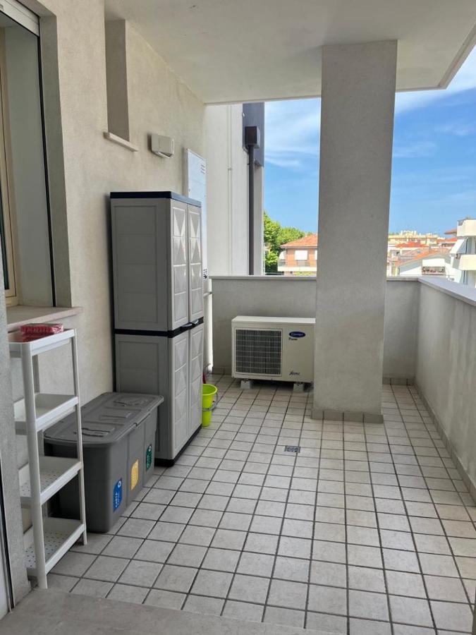 Appartamento Hogar Mami Rimini Esterno foto